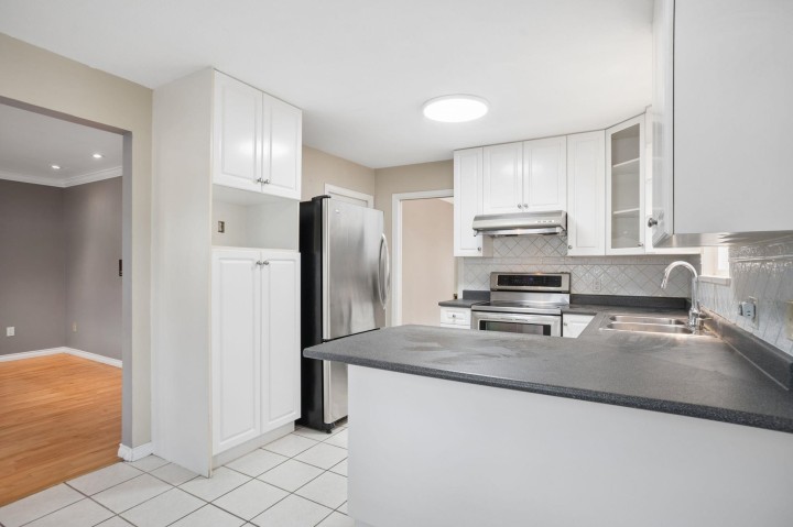 Photo 7 at 785 E 50th Avenue, South Vancouver, Vancouver East