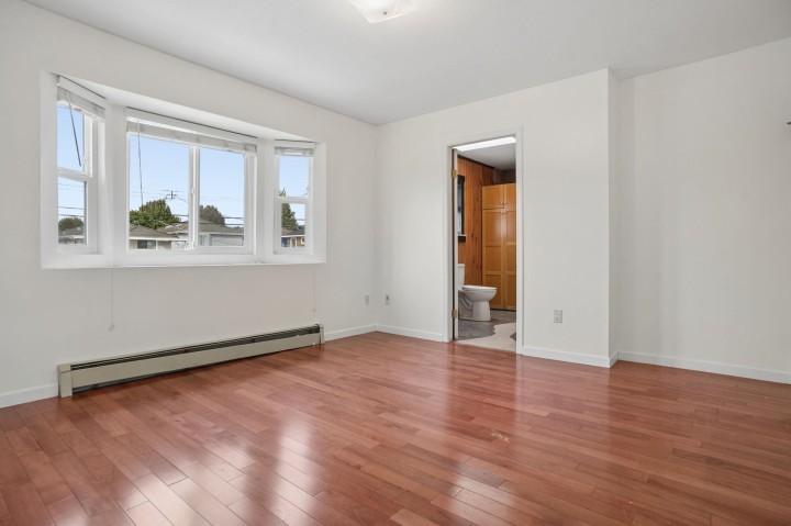Photo 14 at 785 E 50th Avenue, South Vancouver, Vancouver East