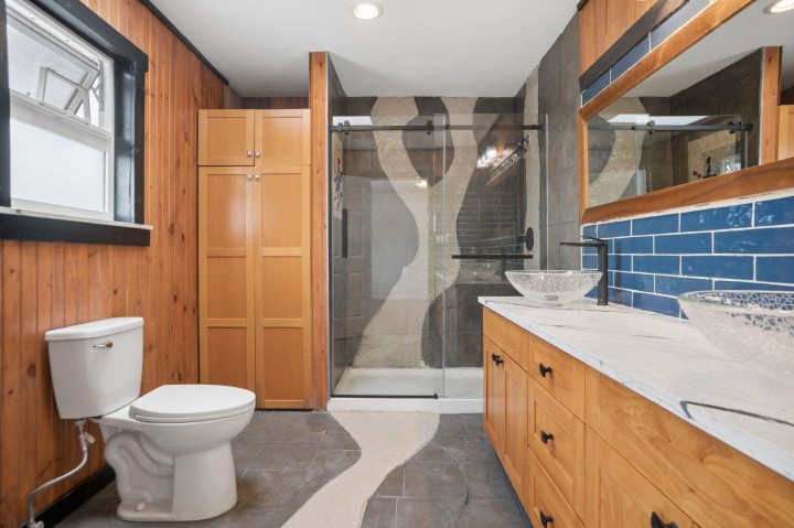 Photo 15 at 785 E 50th Avenue, South Vancouver, Vancouver East