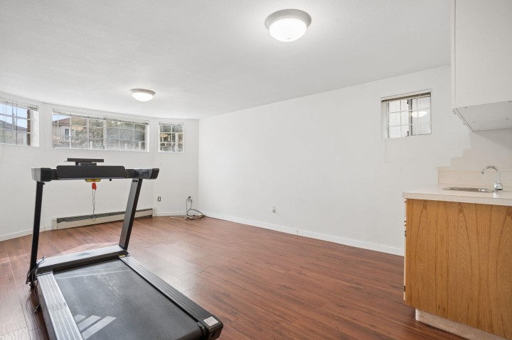 Photo 21 at 785 E 50th Avenue, South Vancouver, Vancouver East