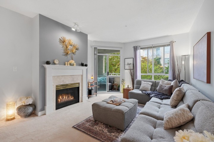 Photo 6 at 333 - 383 E 37th Avenue, Main, Vancouver East
