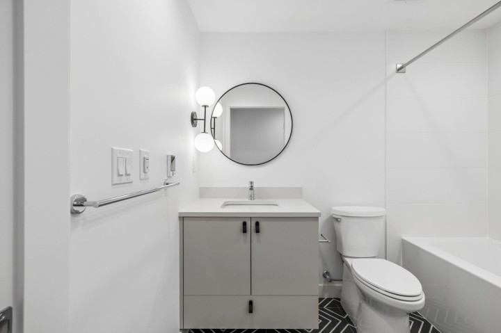 Photo 5 at 411 - 1680 E 12th Avenue, Grandview Woodland, Vancouver East