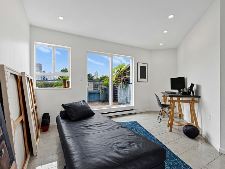 Photo 12 at 7 - 1355 W 4th Avenue, False Creek, Vancouver West