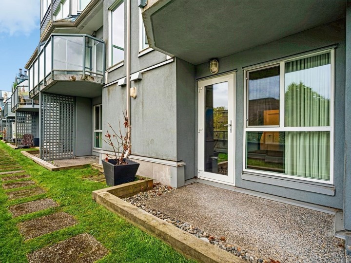 Photo 21 at 7 - 1355 W 4th Avenue, False Creek, Vancouver West