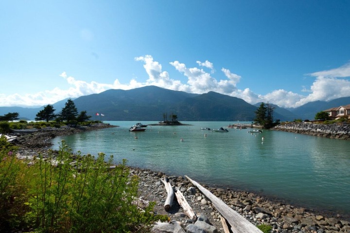 Photo 11 at 52 Beach Drive, Furry Creek, West Vancouver
