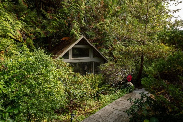 Photo 27 at 4052 Marine Drive, Sandy Cove, West Vancouver