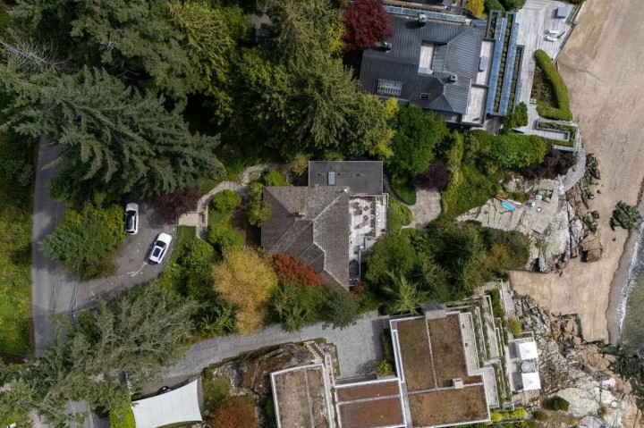 Photo 6 at 4052 Marine Drive, Sandy Cove, West Vancouver