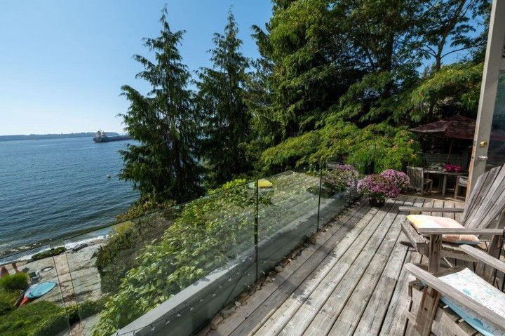 Photo 17 at 4052 Marine Drive, Sandy Cove, West Vancouver