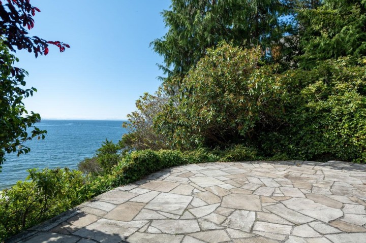 Photo 22 at 4052 Marine Drive, Sandy Cove, West Vancouver