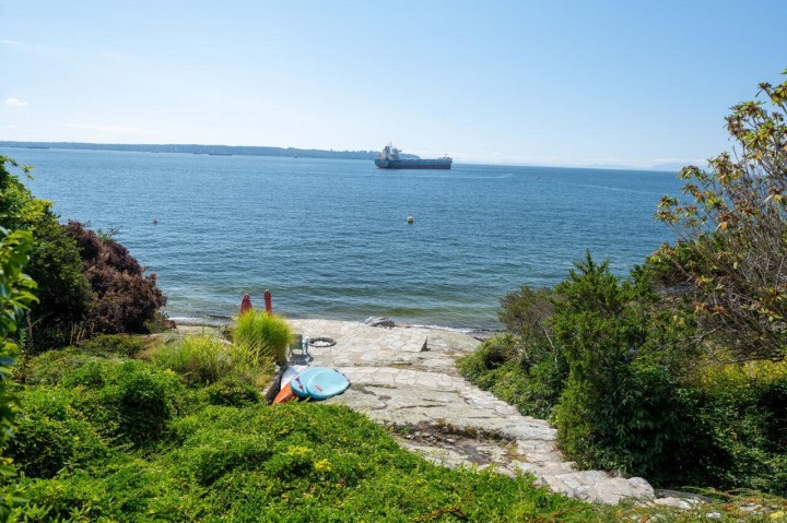 Photo 3 at 4052 Marine Drive, Sandy Cove, West Vancouver