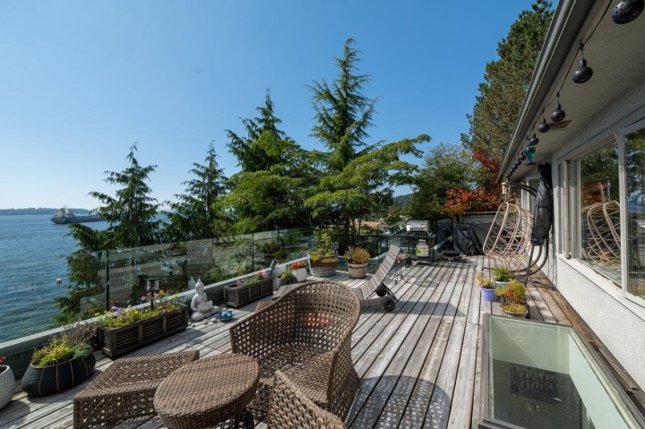 Photo 15 at 4052 Marine Drive, Sandy Cove, West Vancouver