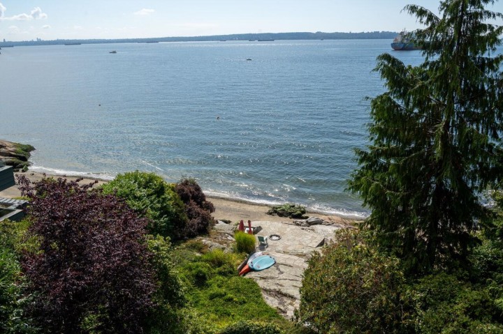 Photo 19 at 4052 Marine Drive, Sandy Cove, West Vancouver