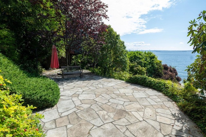 Photo 21 at 4052 Marine Drive, Sandy Cove, West Vancouver