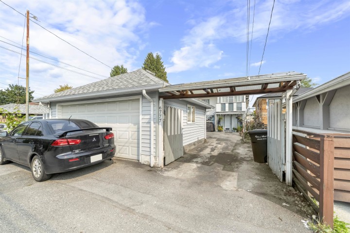 Photo 10 at 6777 Kerr Street, Killarney VE, Vancouver East