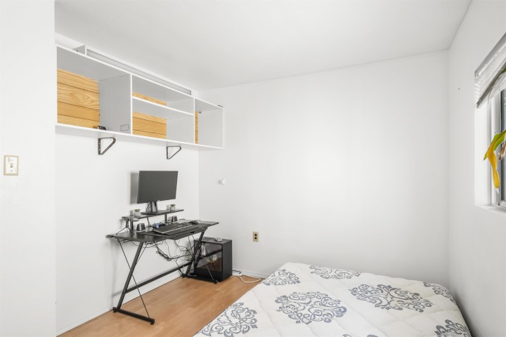Photo 8 at 6777 Kerr Street, Killarney VE, Vancouver East
