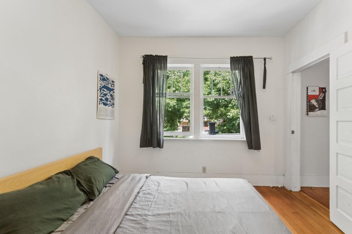Photo 13 at 614 E 19th Avenue, Fraser VE, Vancouver East