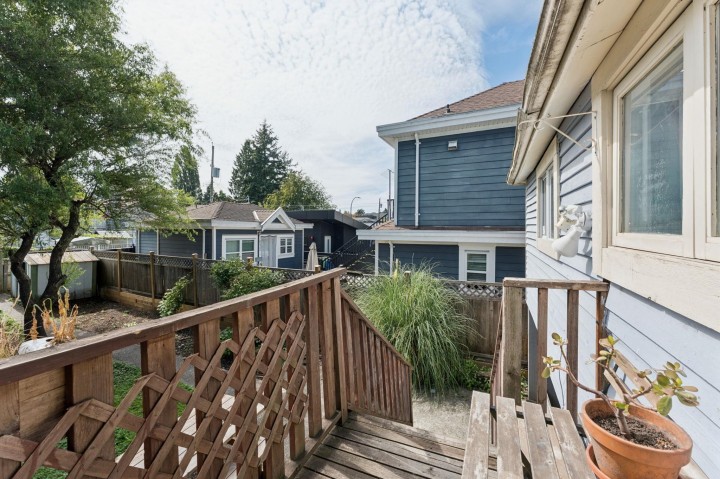 Photo 17 at 614 E 19th Avenue, Fraser VE, Vancouver East