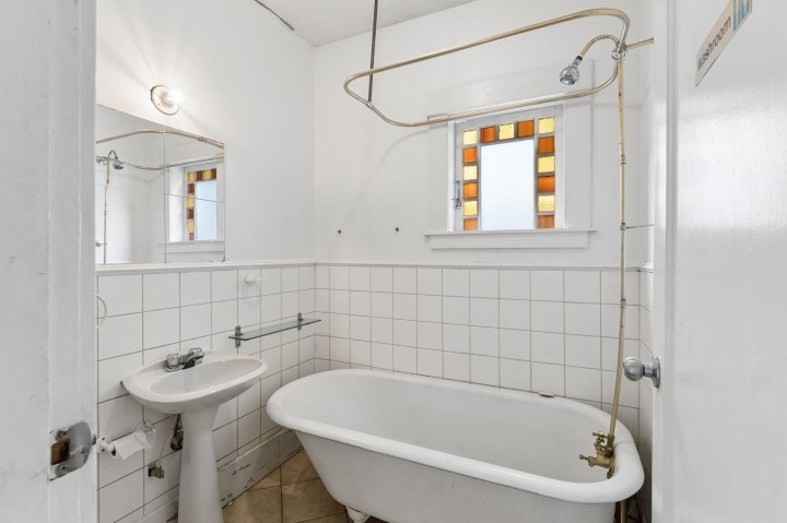Photo 16 at 614 E 19th Avenue, Fraser VE, Vancouver East