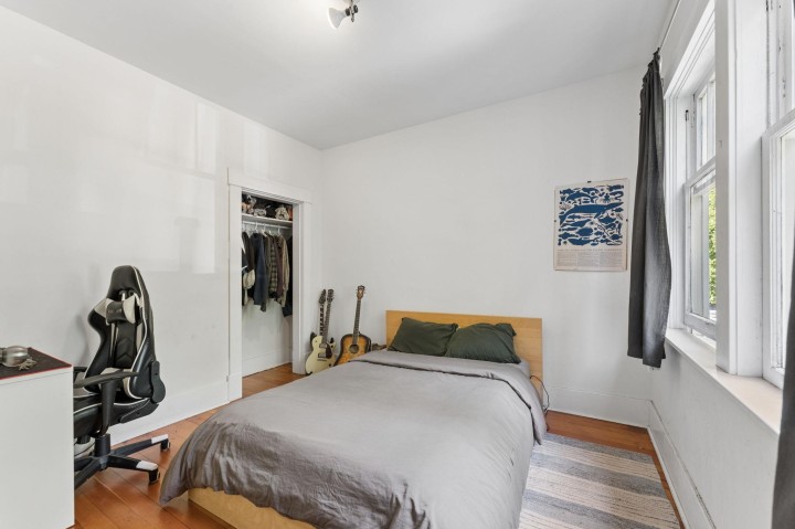 Photo 12 at 614 E 19th Avenue, Fraser VE, Vancouver East