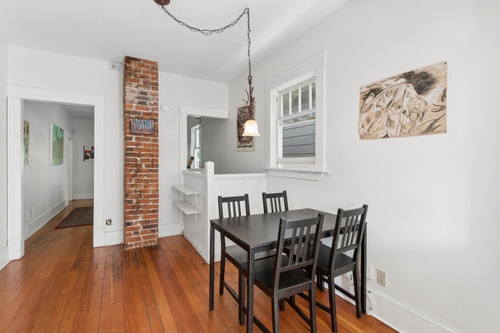 Photo 11 at 614 E 19th Avenue, Fraser VE, Vancouver East