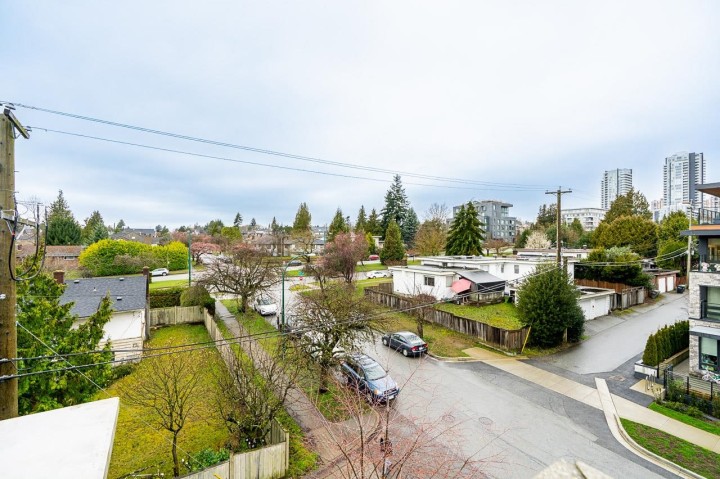 Photo 32 at 404 - 458 W 63rd Avenue, Marpole, Vancouver West