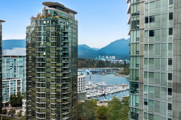 Photo 5 at 1702 - 1238 Melville Street, Coal Harbour, Vancouver West