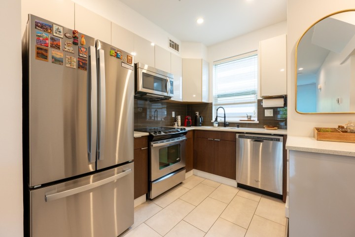 Photo 6 at 2118 Eton Street, Hastings, Vancouver East