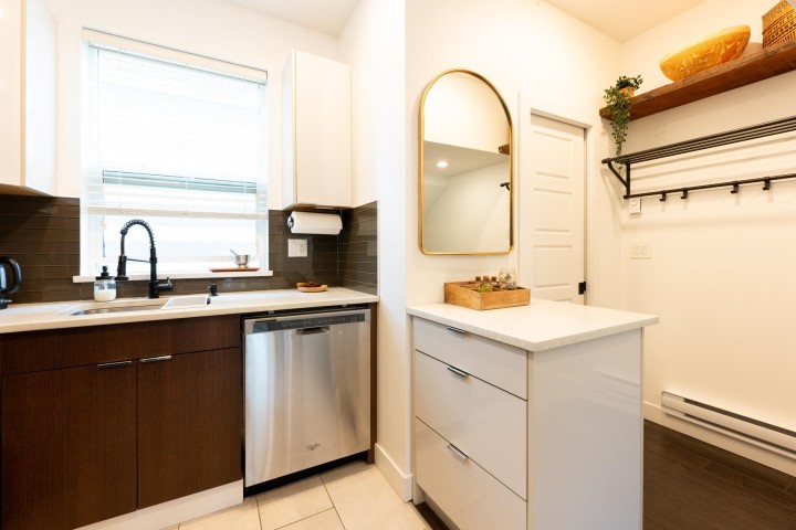 Photo 10 at 2118 Eton Street, Hastings, Vancouver East