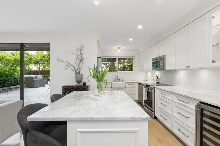 Photo 2 at 104 - 2211 West 2nd Avenue, Kitsilano, Vancouver West