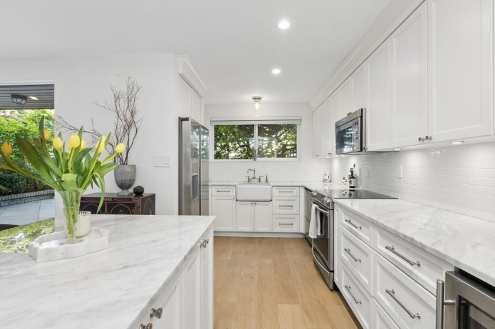 Photo 3 at 104 - 2211 West 2nd Avenue, Kitsilano, Vancouver West