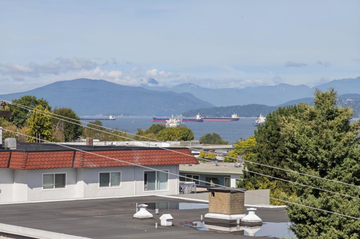 Photo 33 at 104 - 2211 West 2nd Avenue, Kitsilano, Vancouver West