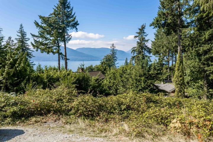 Photo 2 at 475 Bayview Road, Lions Bay, West Vancouver