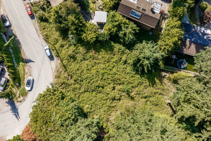 Photo 5 at 475 Bayview Road, Lions Bay, West Vancouver