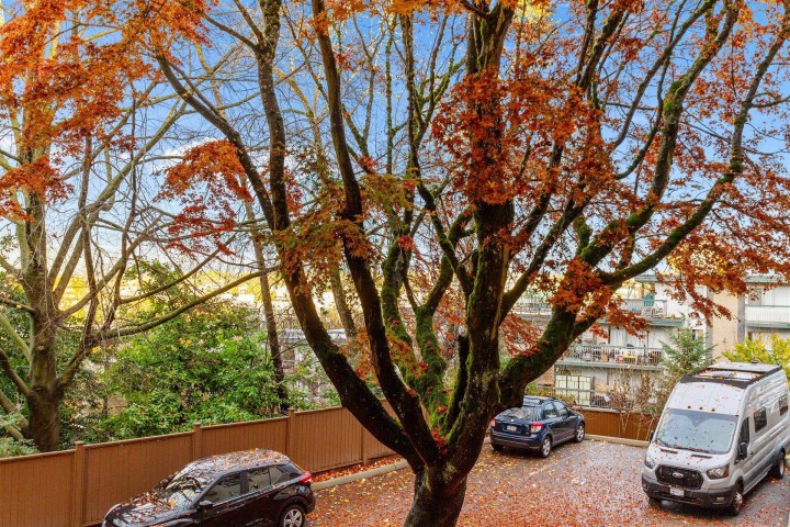 Photo 11 at 213 - 711 E 6th Avenue, Mount Pleasant VE, Vancouver East