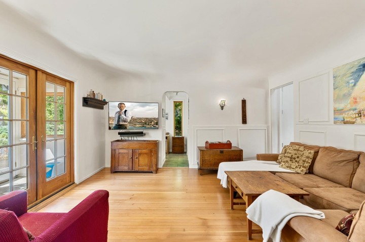 Photo 15 at 445 N Oxley Street, West Bay, West Vancouver