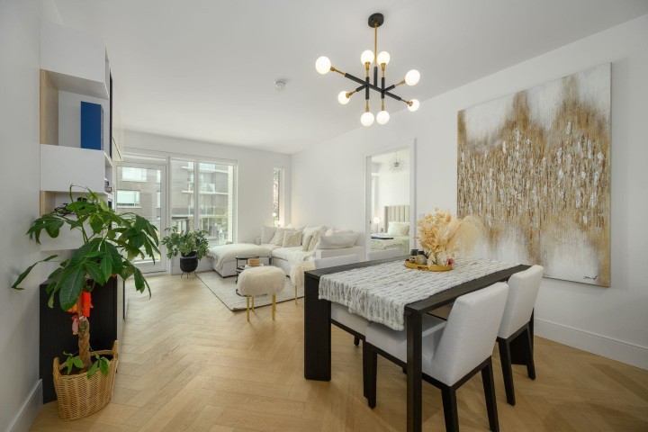 Photo 2 at 204 - 4675 Cambie Street, Cambie, Vancouver West