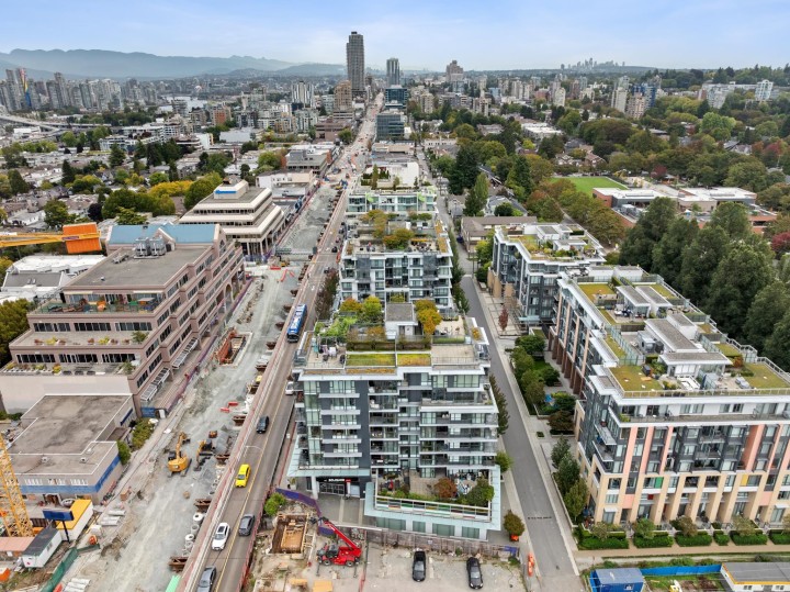 Photo 23 at 569 - 2080 West Broadway Street, Kitsilano, Vancouver West