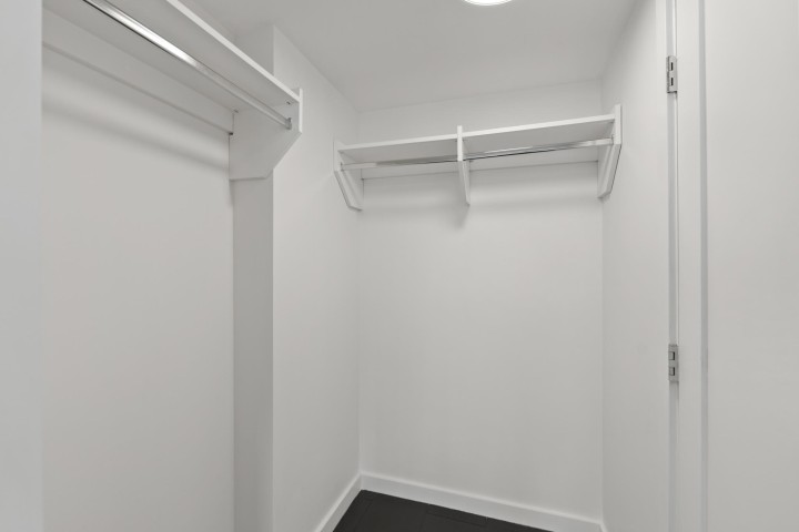 Photo 12 at 569 - 2080 West Broadway Street, Kitsilano, Vancouver West