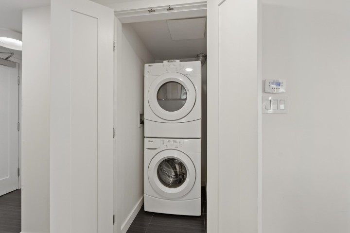 Photo 15 at 569 - 2080 West Broadway Street, Kitsilano, Vancouver West