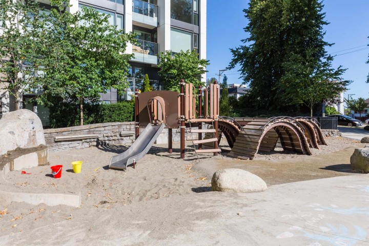 Photo 17 at 702 - 7128 Adera Street, South Granville, Vancouver West