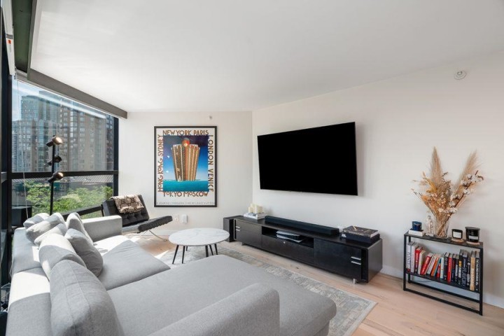 Photo 9 at 710 - 1050 Burrard Street, Downtown VW, Vancouver West