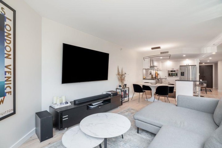 Photo 11 at 710 - 1050 Burrard Street, Downtown VW, Vancouver West