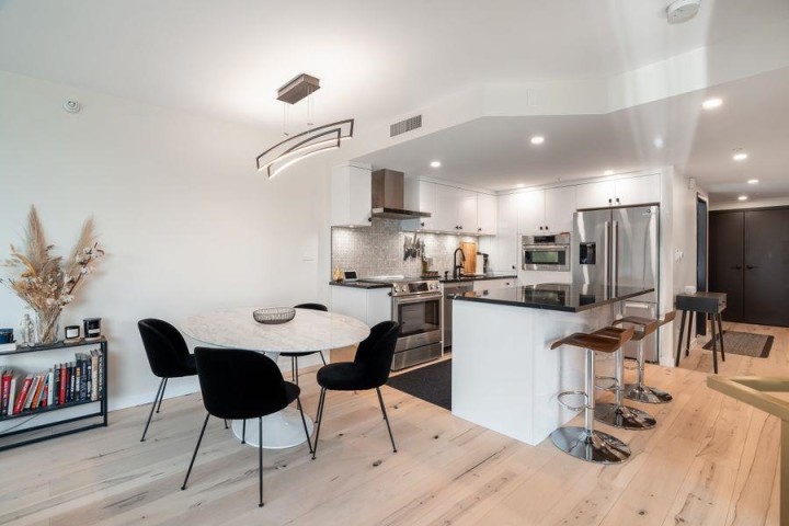 Photo 4 at 710 - 1050 Burrard Street, Downtown VW, Vancouver West