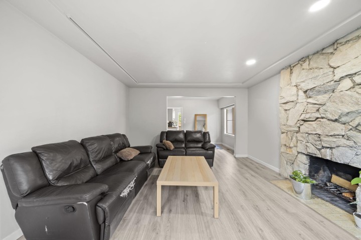 Photo 9 at 1534 W 71st Avenue, Marpole, Vancouver West