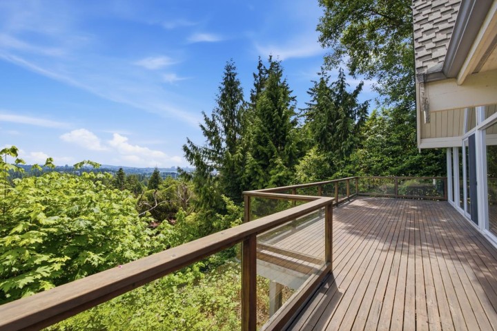 Photo 6 at 820 Younette Drive, Sentinel Hill, West Vancouver
