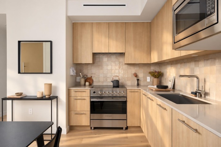 Photo 3 at 2 - 2063 E 13th Avenue, Grandview Woodland, Vancouver East
