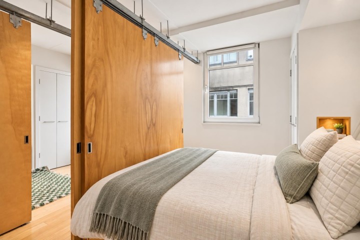 Photo 16 at 401 - 1072 Hamilton Street, Yaletown, Vancouver West