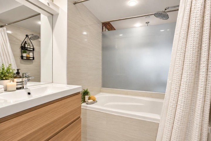 Photo 25 at 401 - 1072 Hamilton Street, Yaletown, Vancouver West