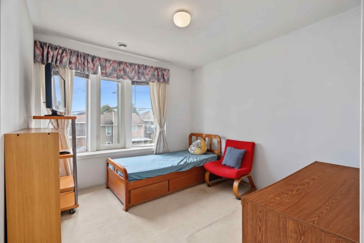 Photo 22 at 5036 Sherbrooke Street, Knight, Vancouver East
