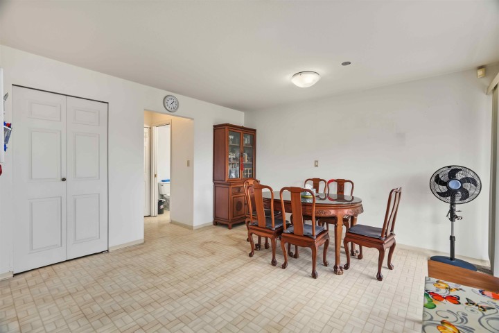 Photo 10 at 5036 Sherbrooke Street, Knight, Vancouver East